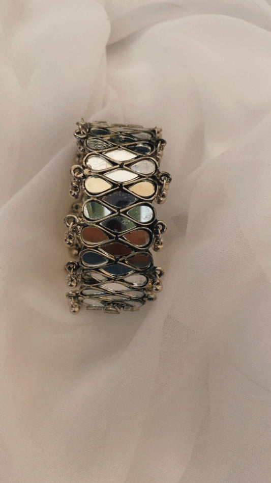 SRAVYA SEESH KADA Gehnacollections