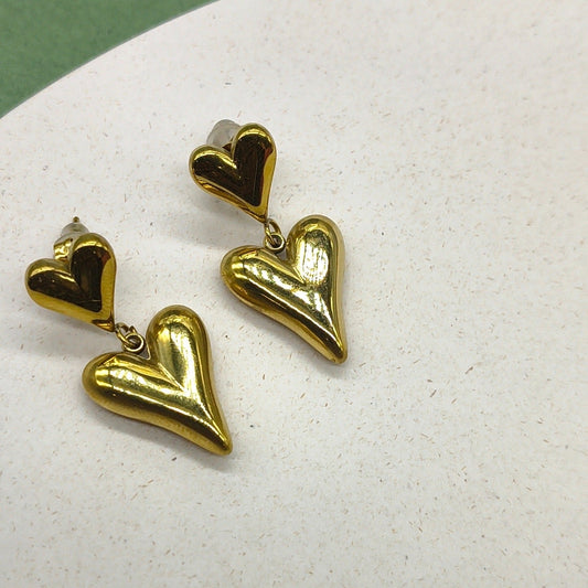 HEART ANTI TARNISH STUDS Gehnacollections