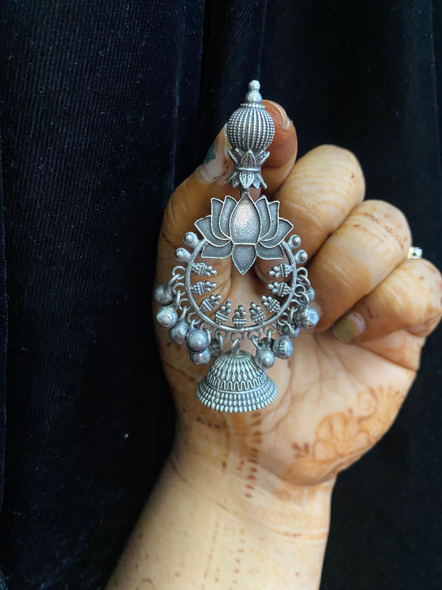 KAMAL GHUNGHROO CHANDBALI Gehnacollections