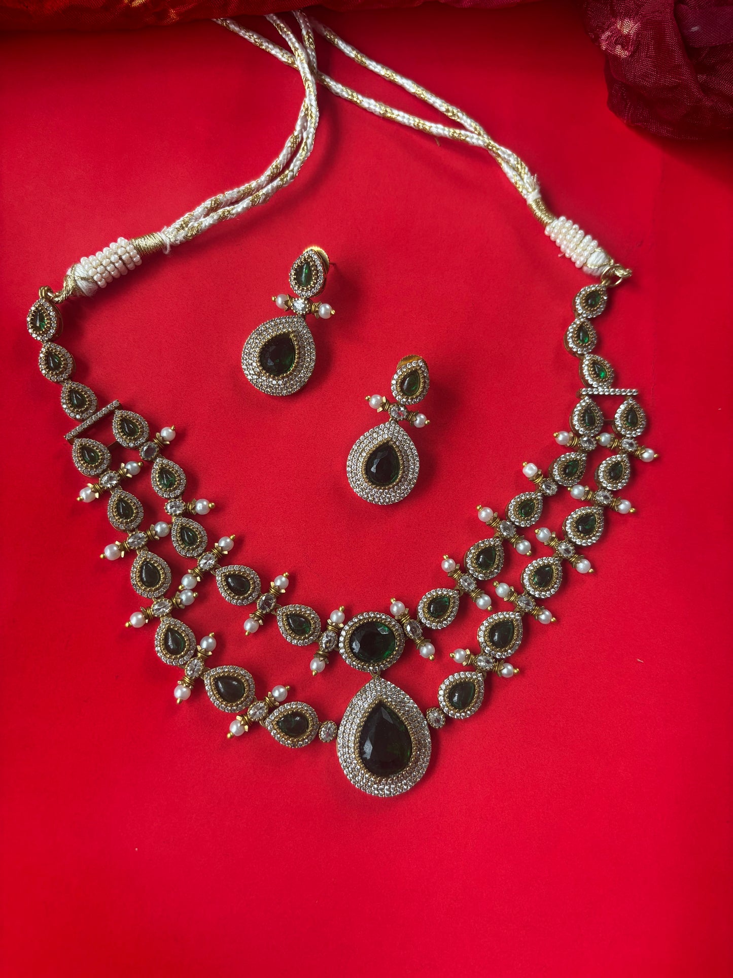 TWO LAYER EMERALD NECKLACE SET Gehnacollections