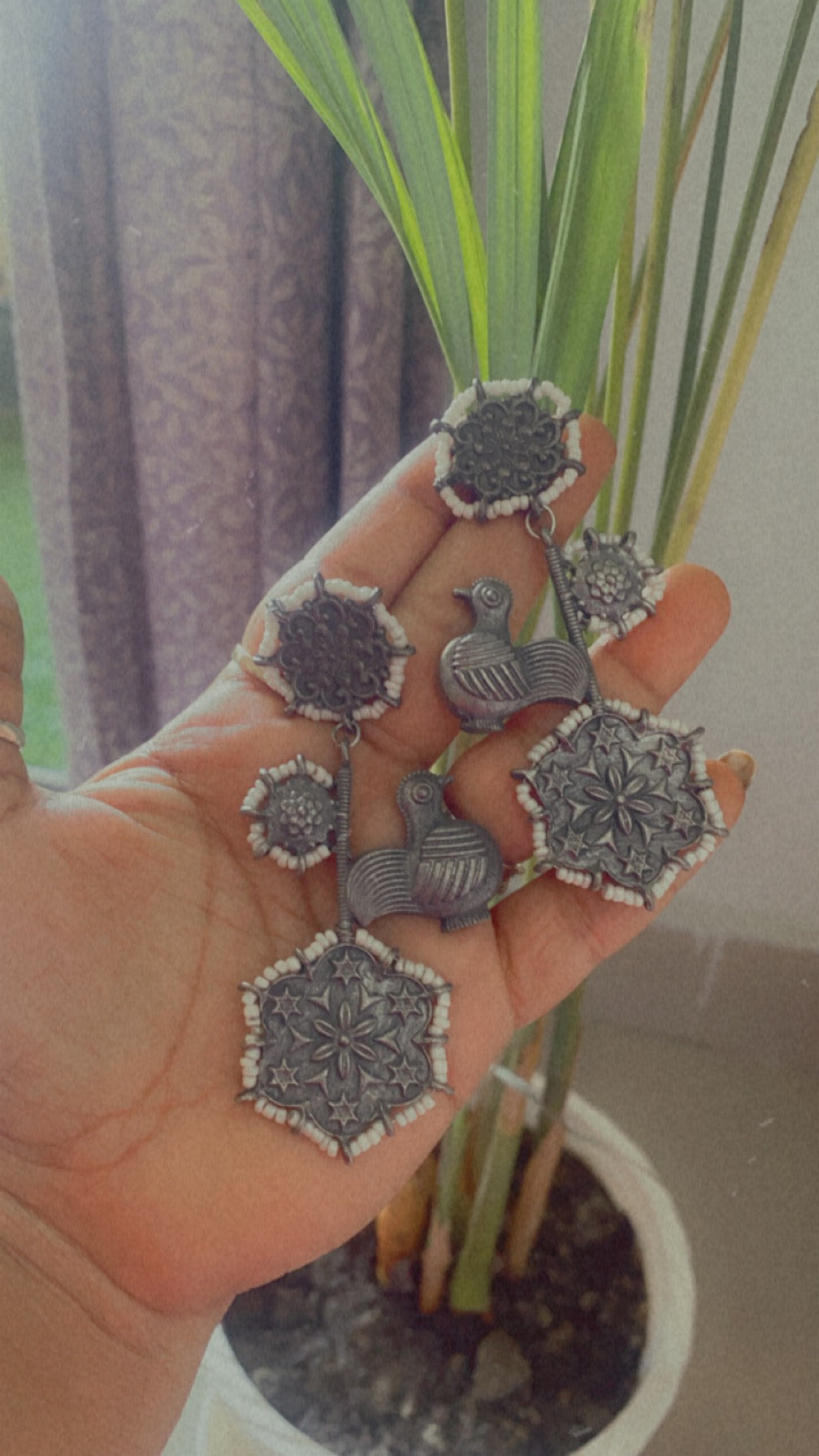 CHIDIYA STUDS Gehnacollections