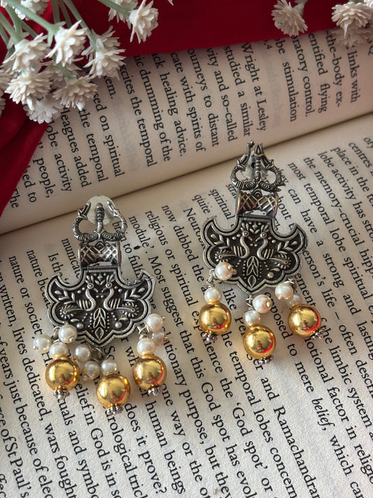 TRISHUL DUAL TONE STUDS Gehnacollections