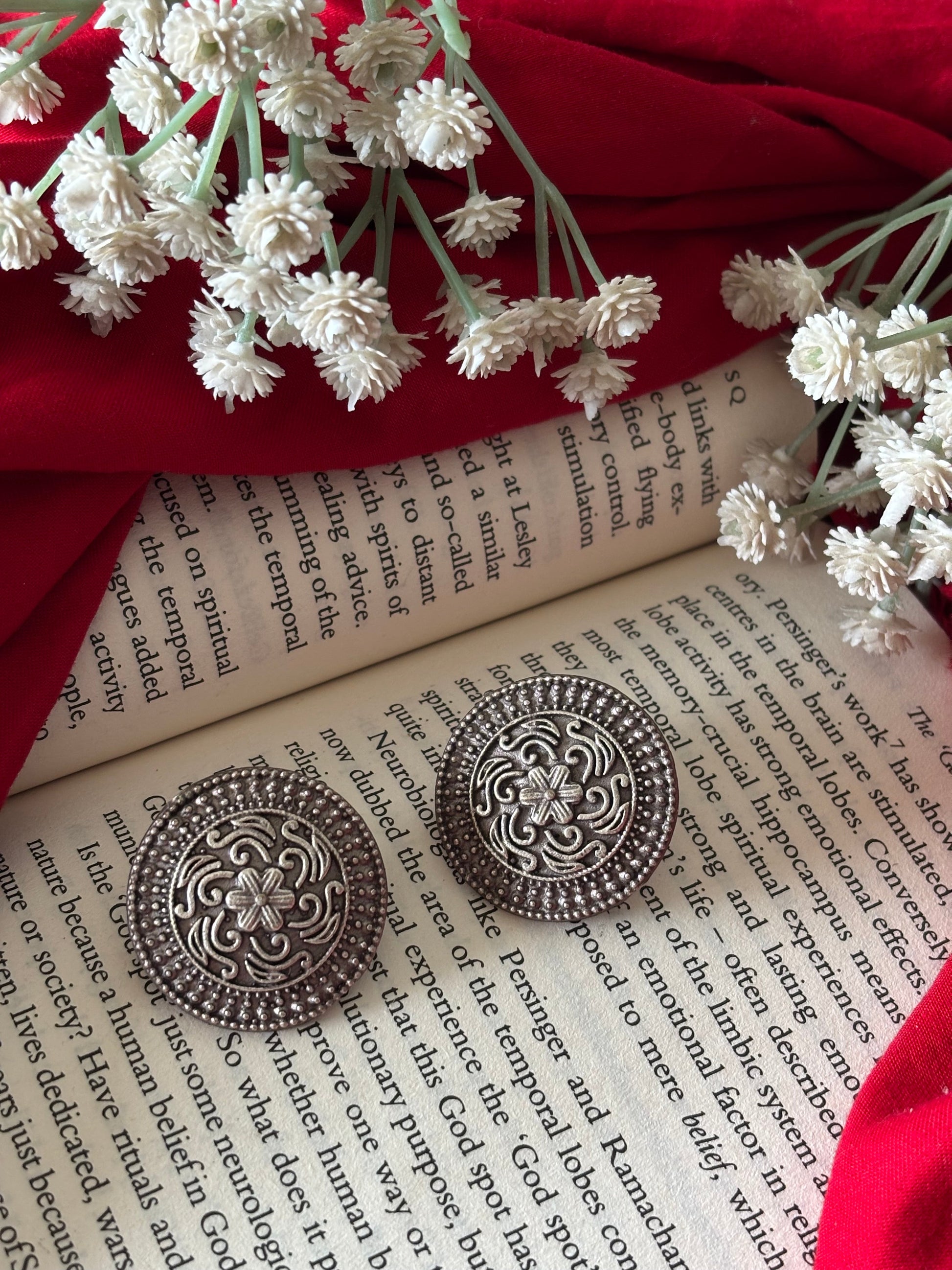 SHIVI STUDS Gehnacollections