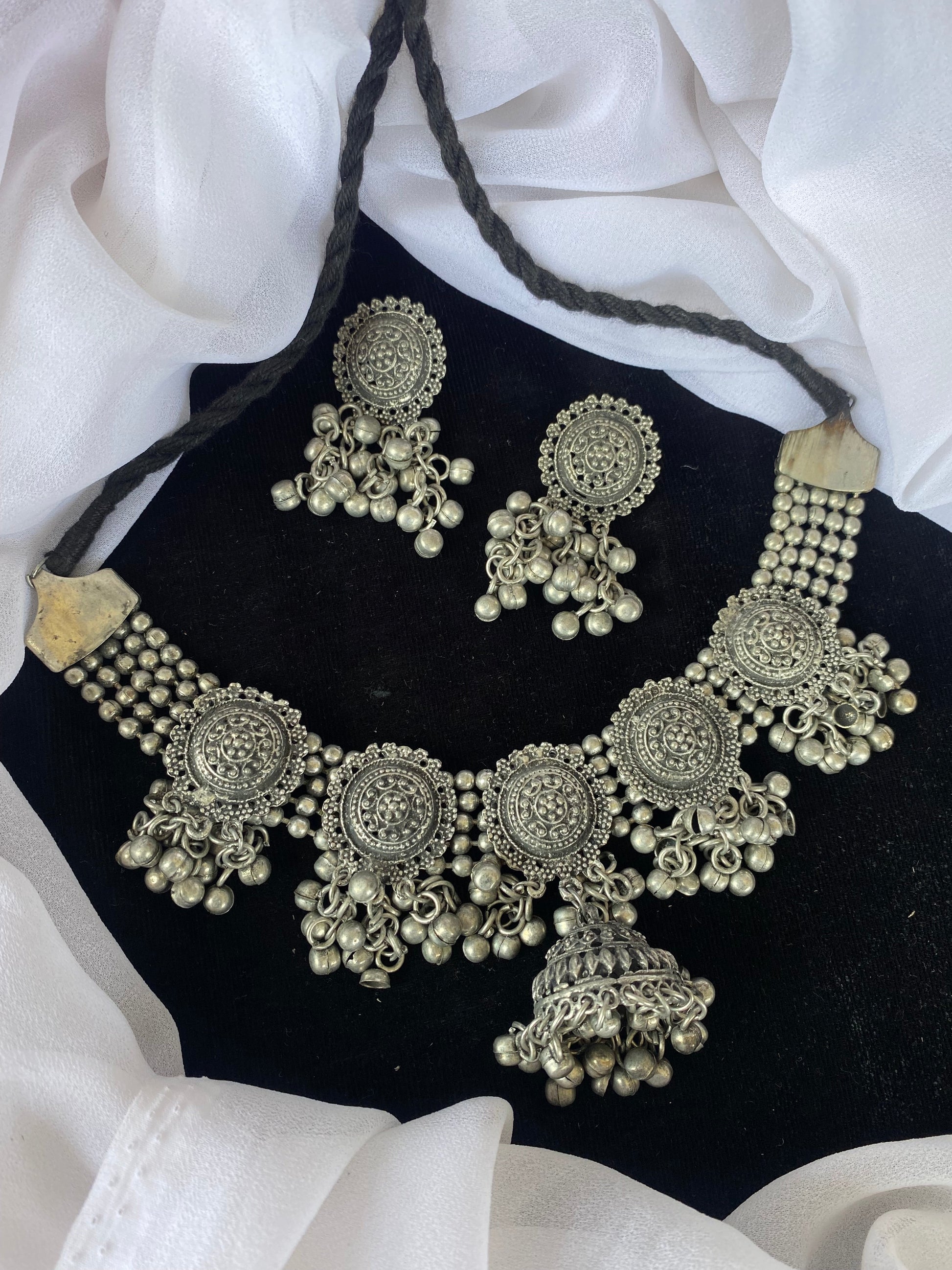 NATASHA CHOKER SET Gehnacollections