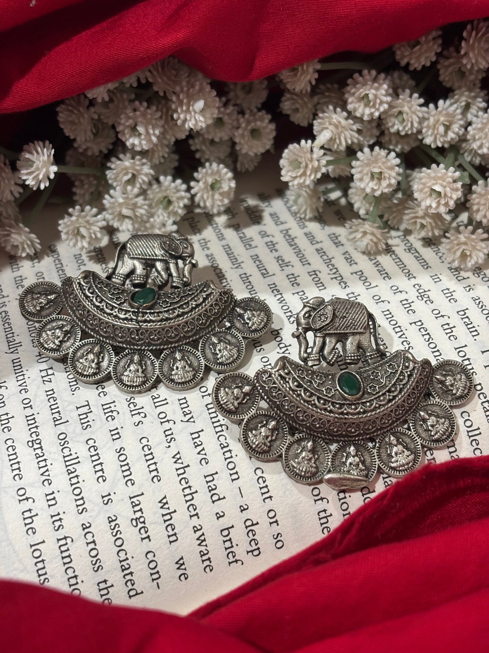 HATHI STUDS Gehnacollections