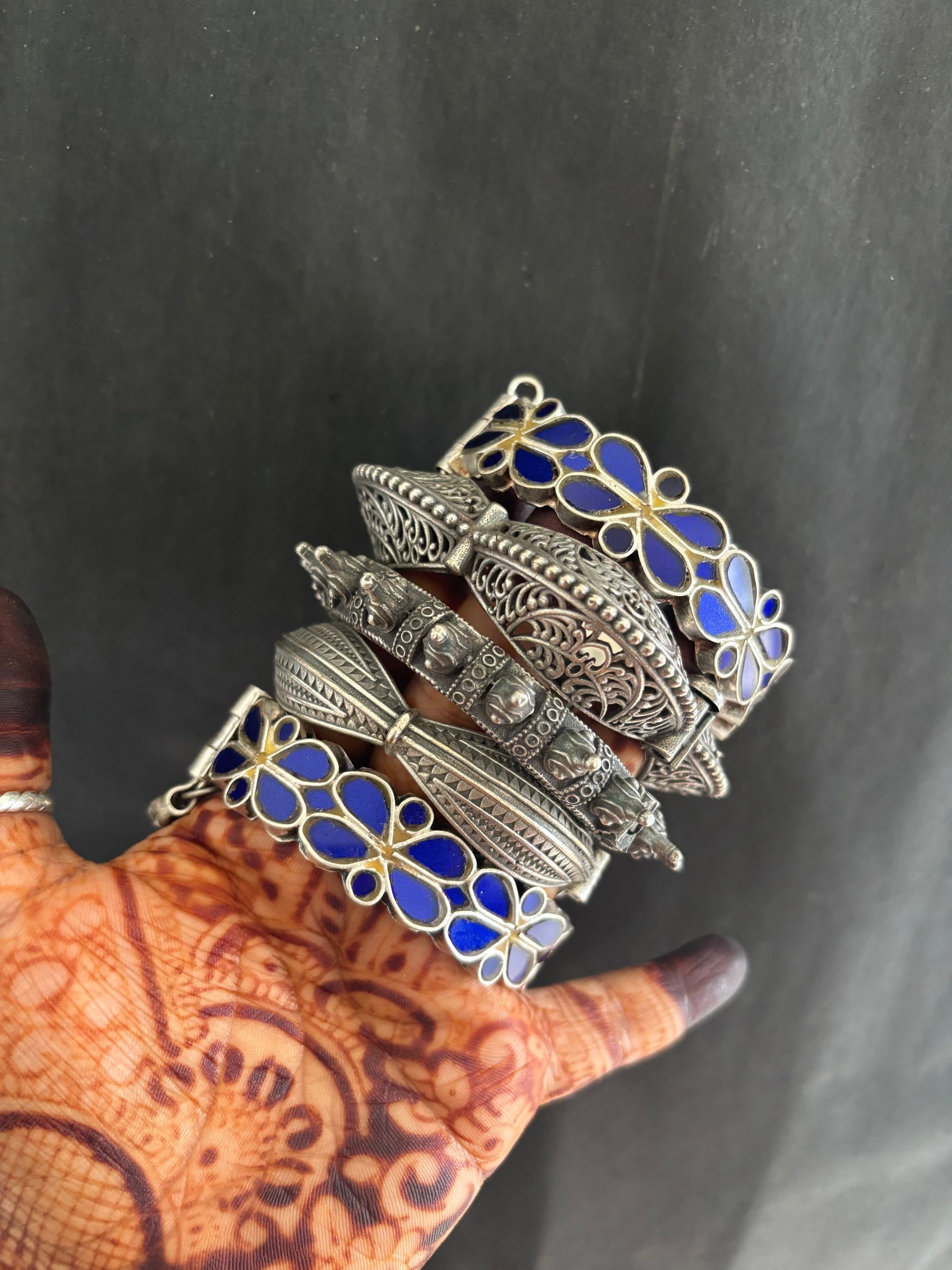 AMINA STACK OF KADA Gehnacollections