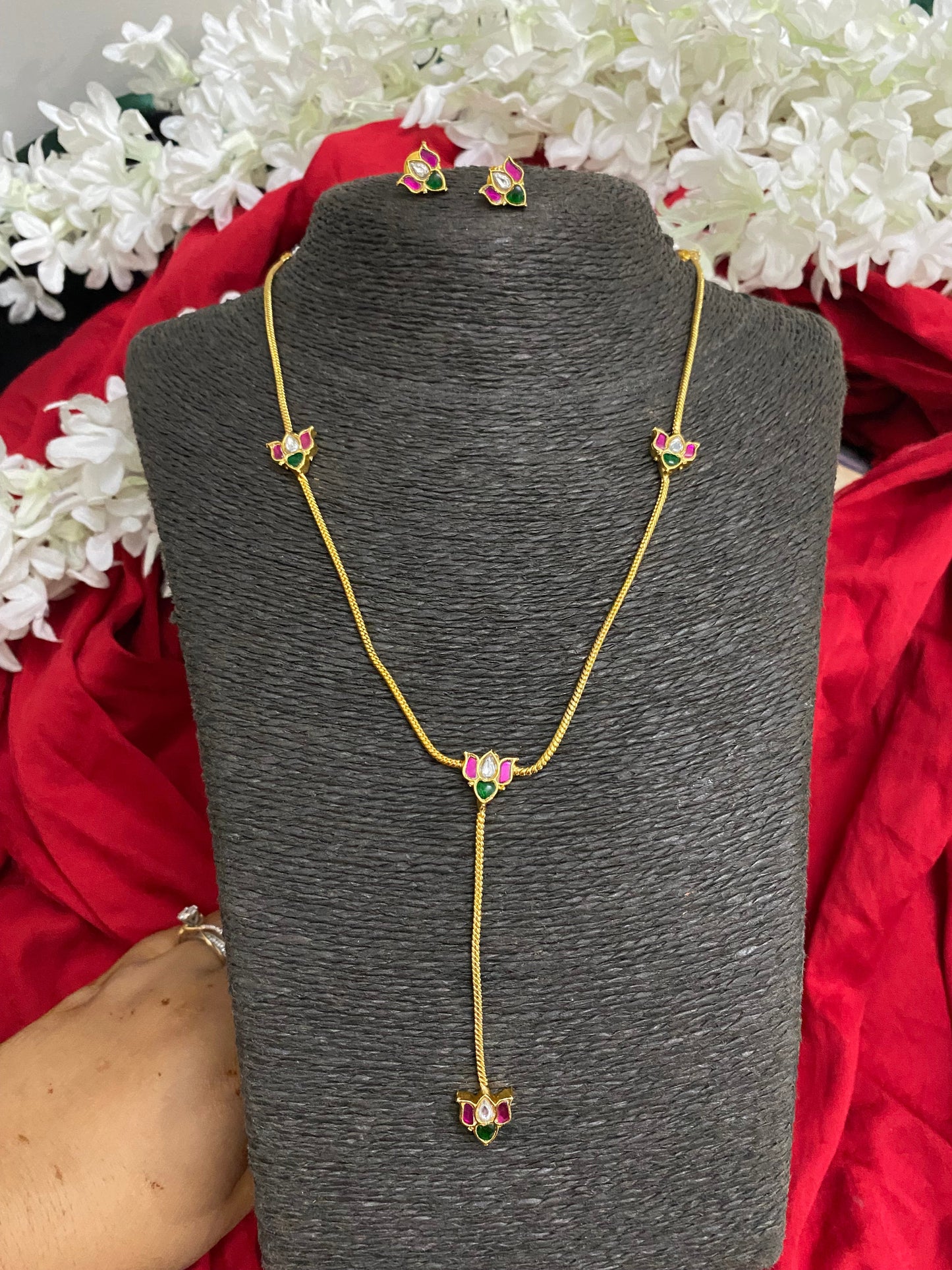 CHAIN PENDENT SET Gehnacollections