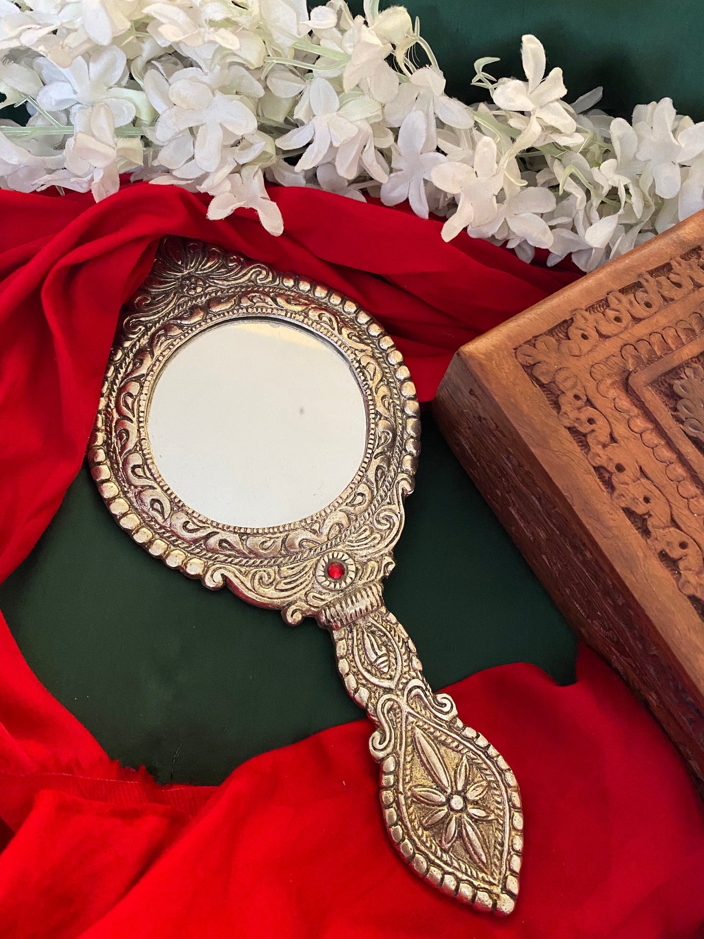 ANTIQUE MIRROR Gehnacollections