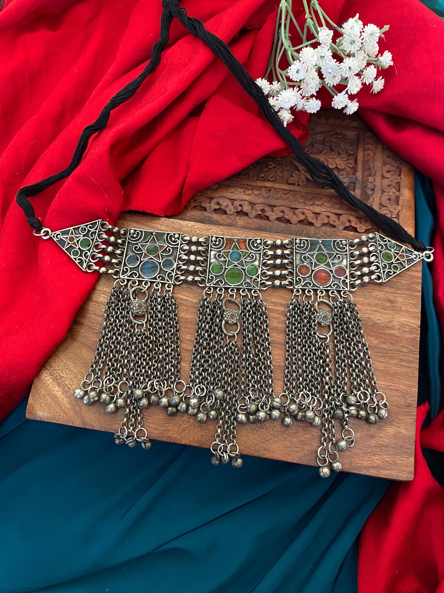 MAHIKA CHOKER Gehnacollections