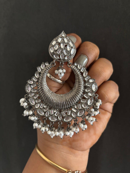 Saloni Chandbali Gehnacollections