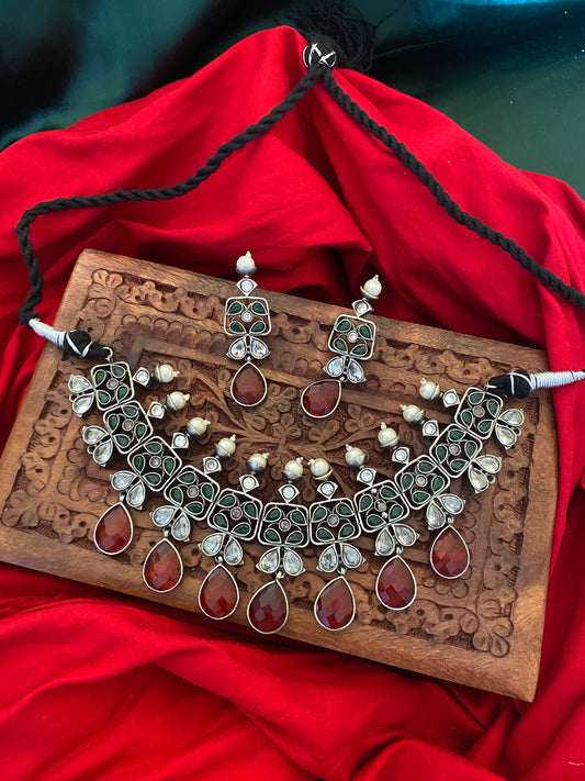 SAMAIRA CHOKER SET
