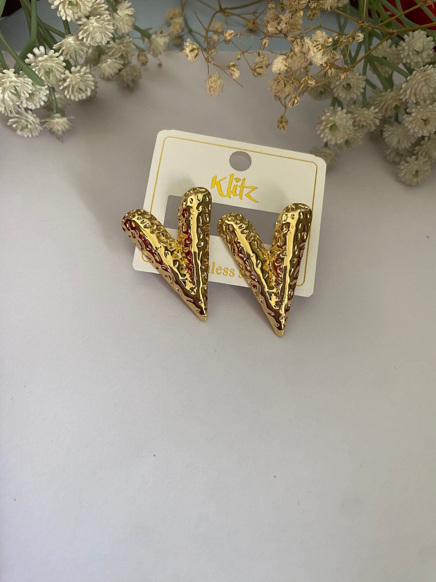 LOVE STUDS Gehnacollections