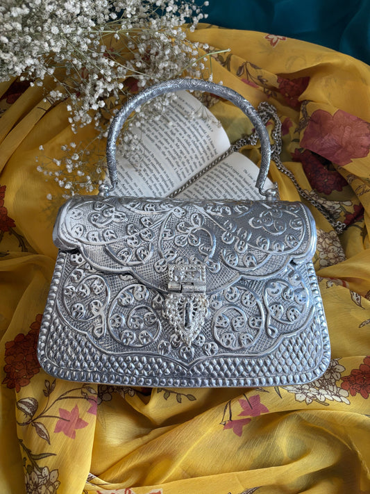 Batua Gehnacollections