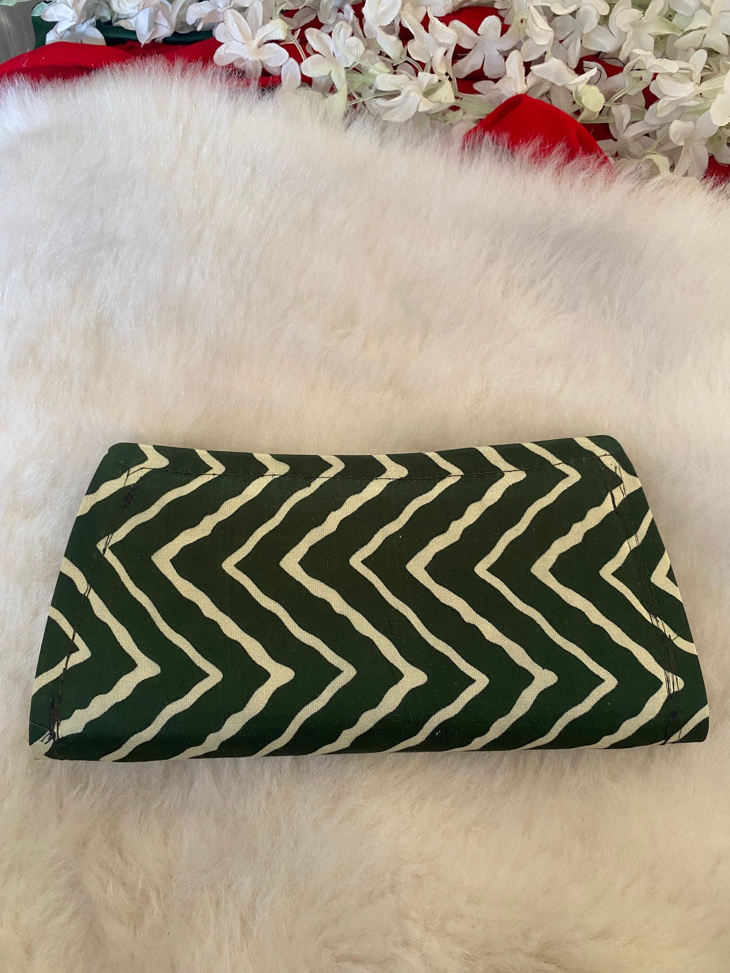 LEHARIYA PRINT PURSE Gehnacollections