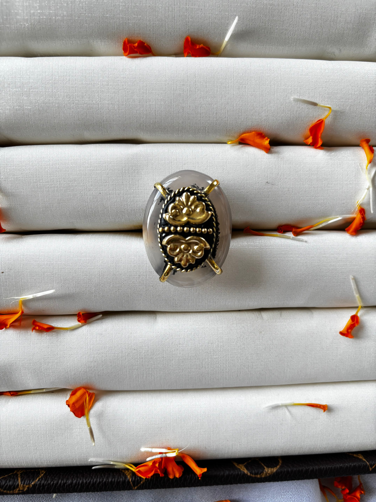 Tibetan Ring Gehnacollections