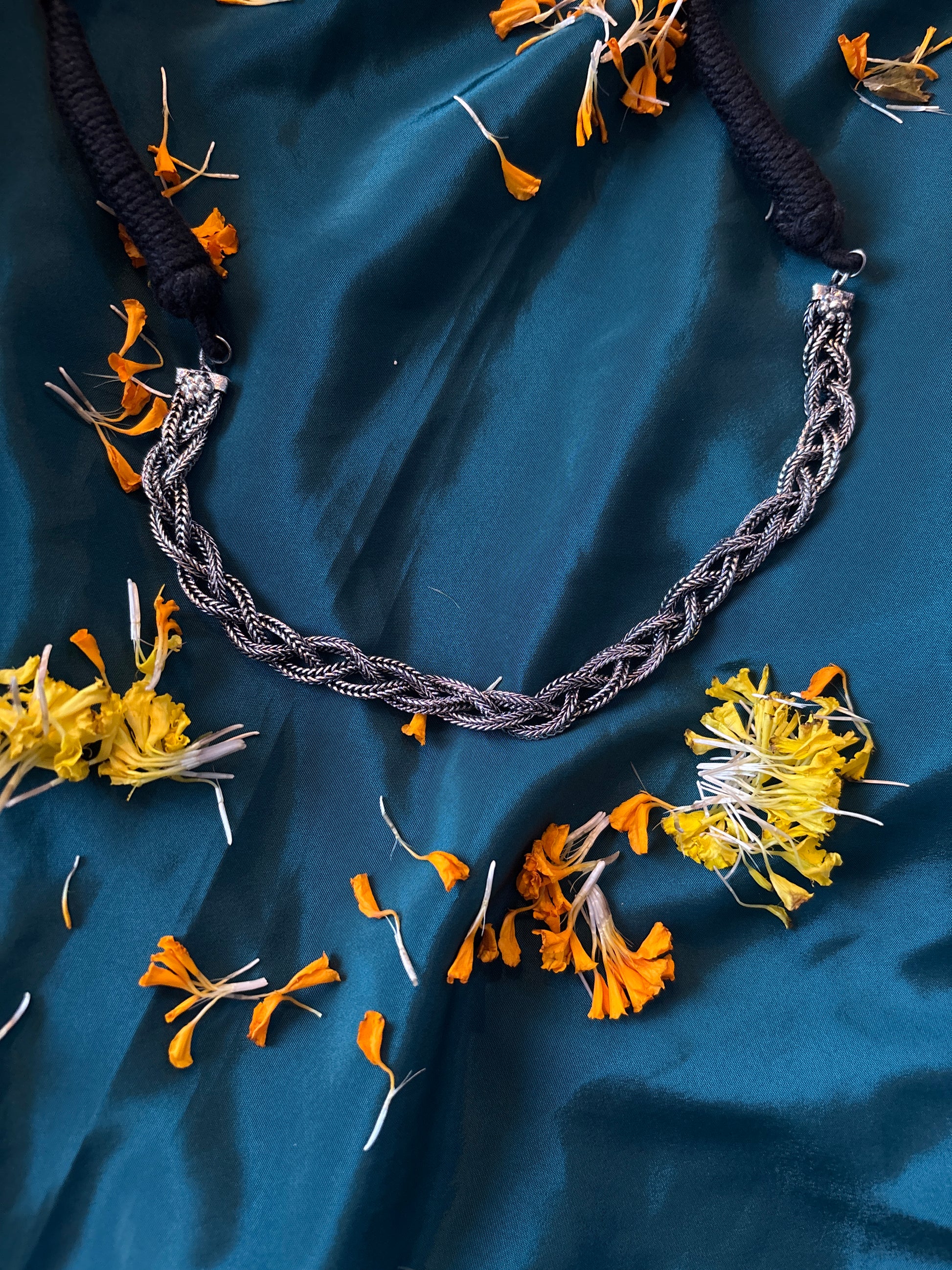 NITIBHAA CHOKER Gehnacollections