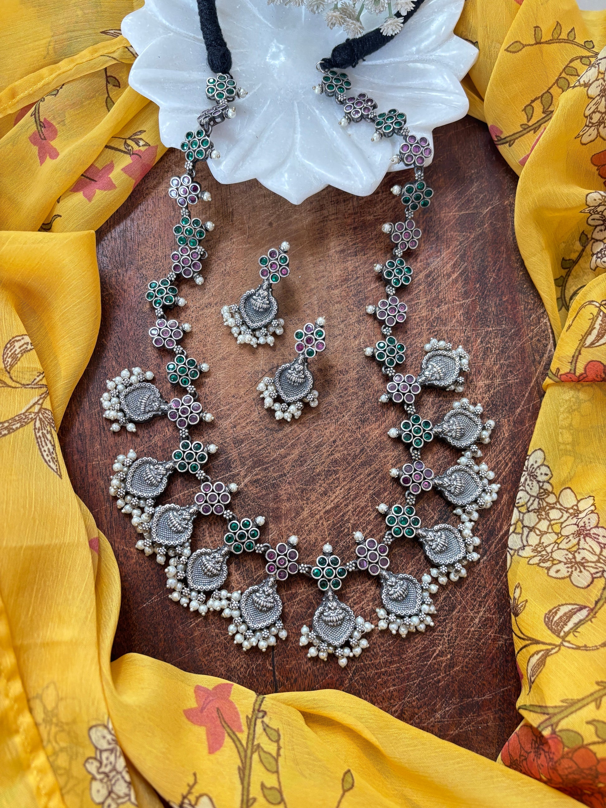 LAXMIJI LONG NECKLACE SET Gehnacollections