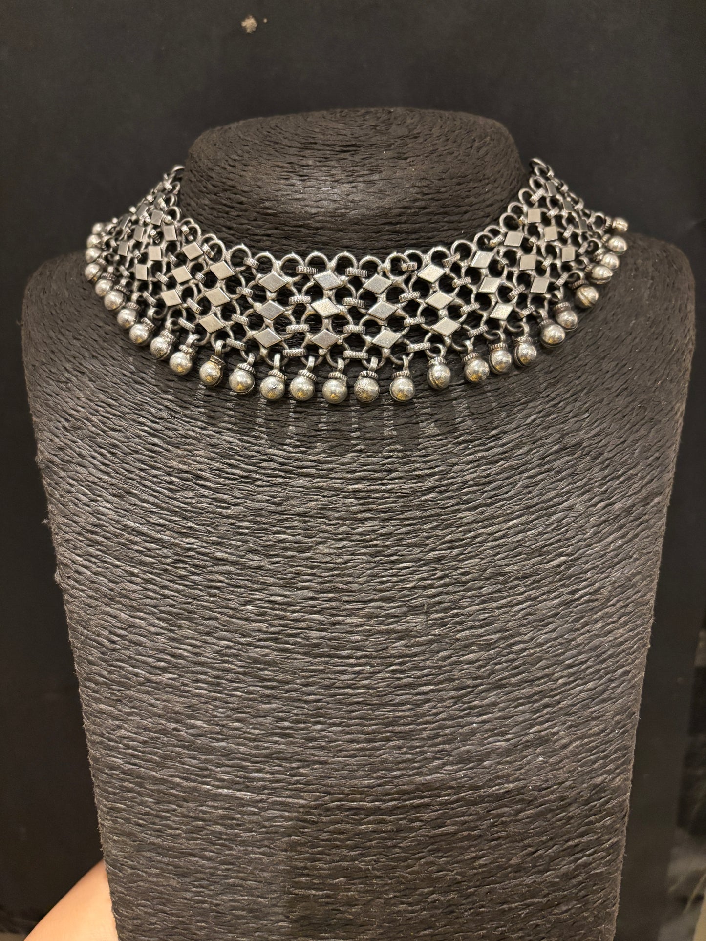RITVIKA CHOKER Gehnacollections