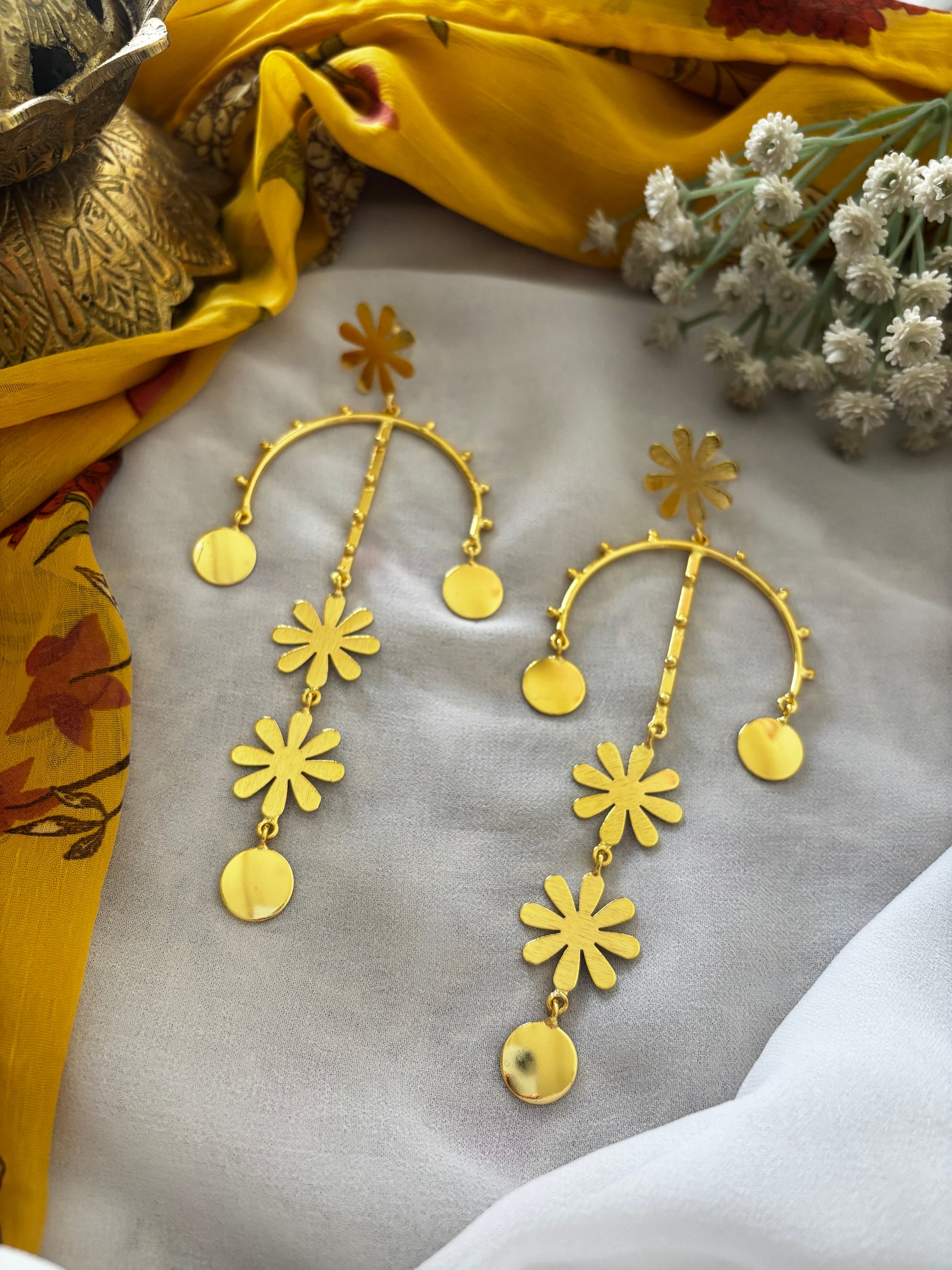 Flower Danglers Gehnacollections