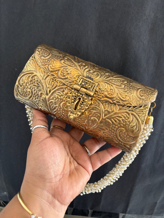 BATUA Gehnacollections