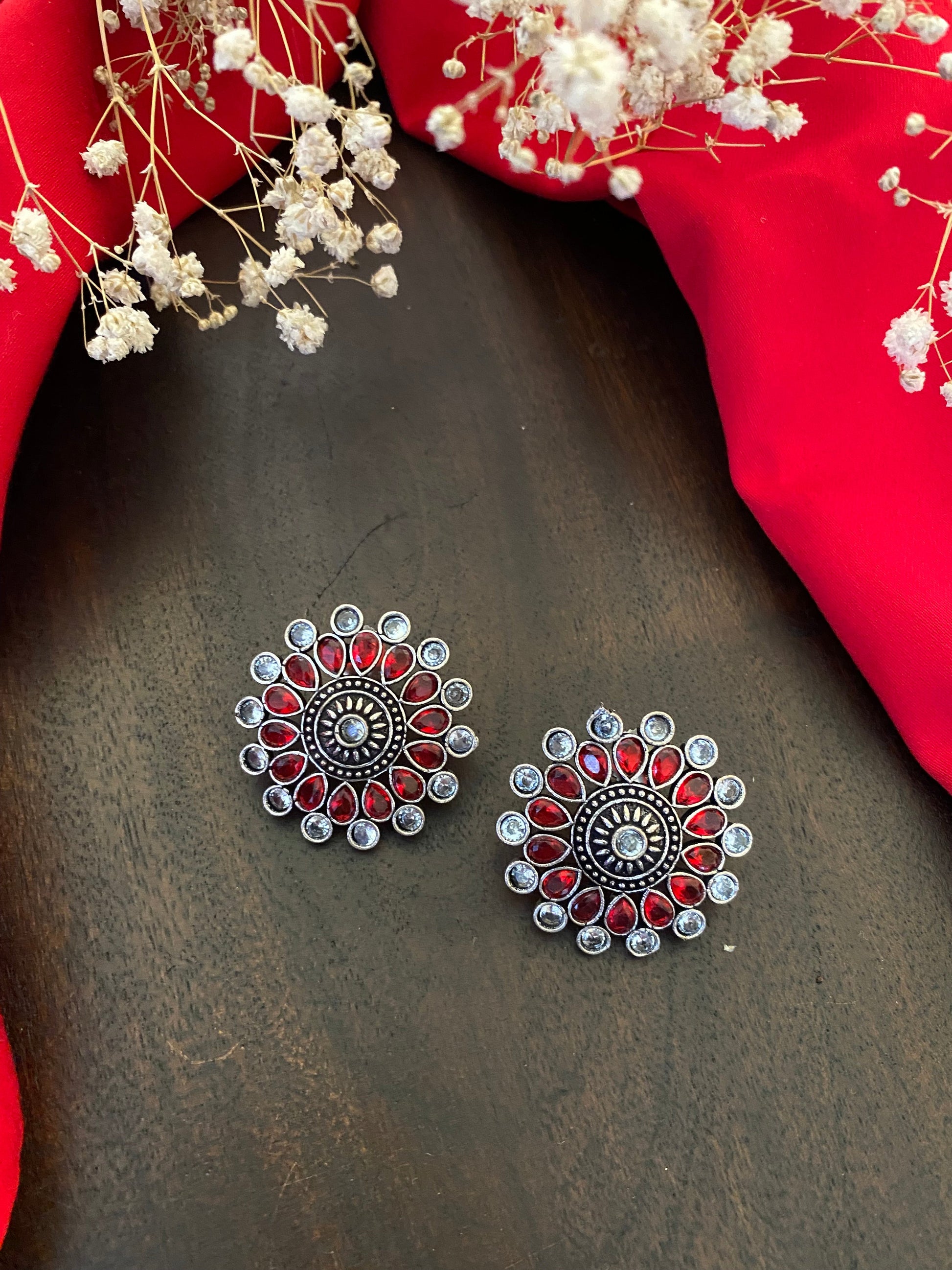 SHIPRA STONE STUDS Gehnacollections