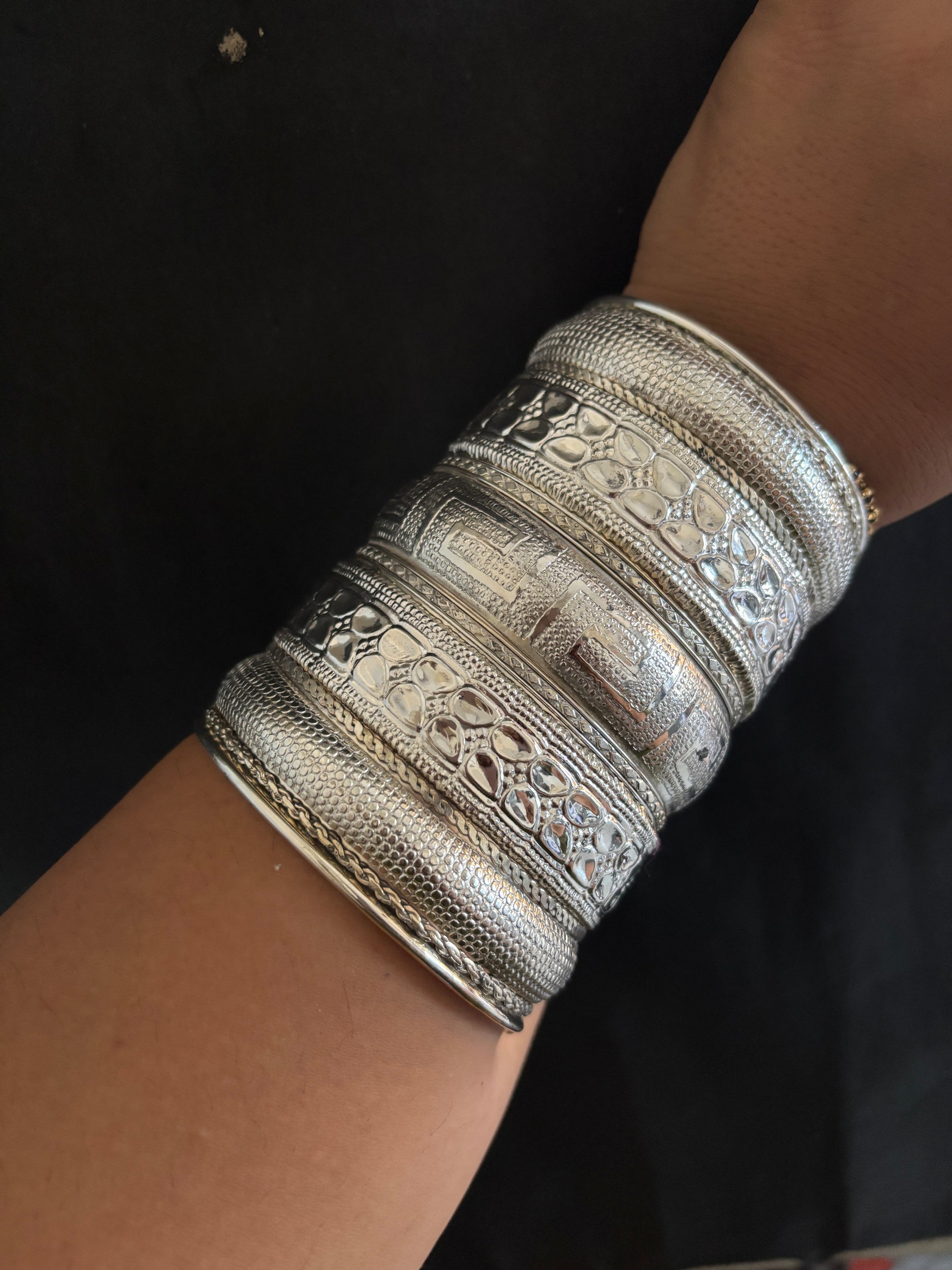 Handcuff Gehnacollections