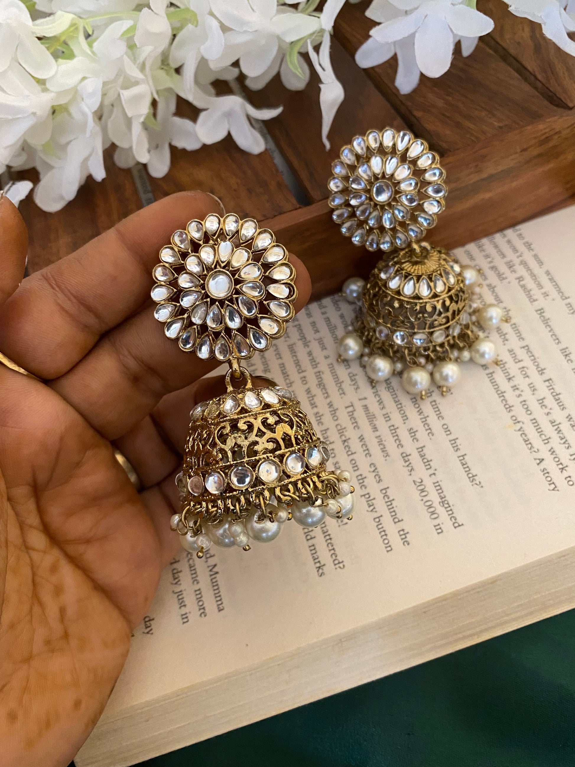 NAAZ JHUMKA Gehnacollections