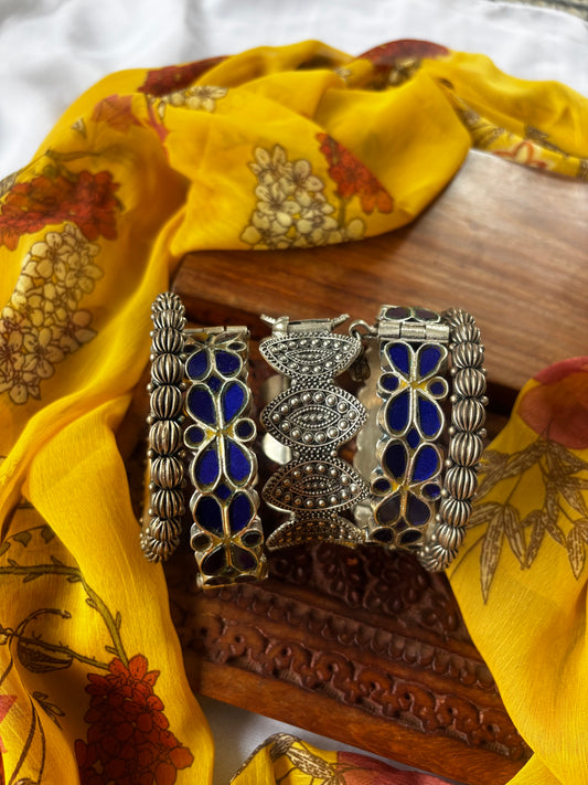 Stack of kada Gehnacollections
