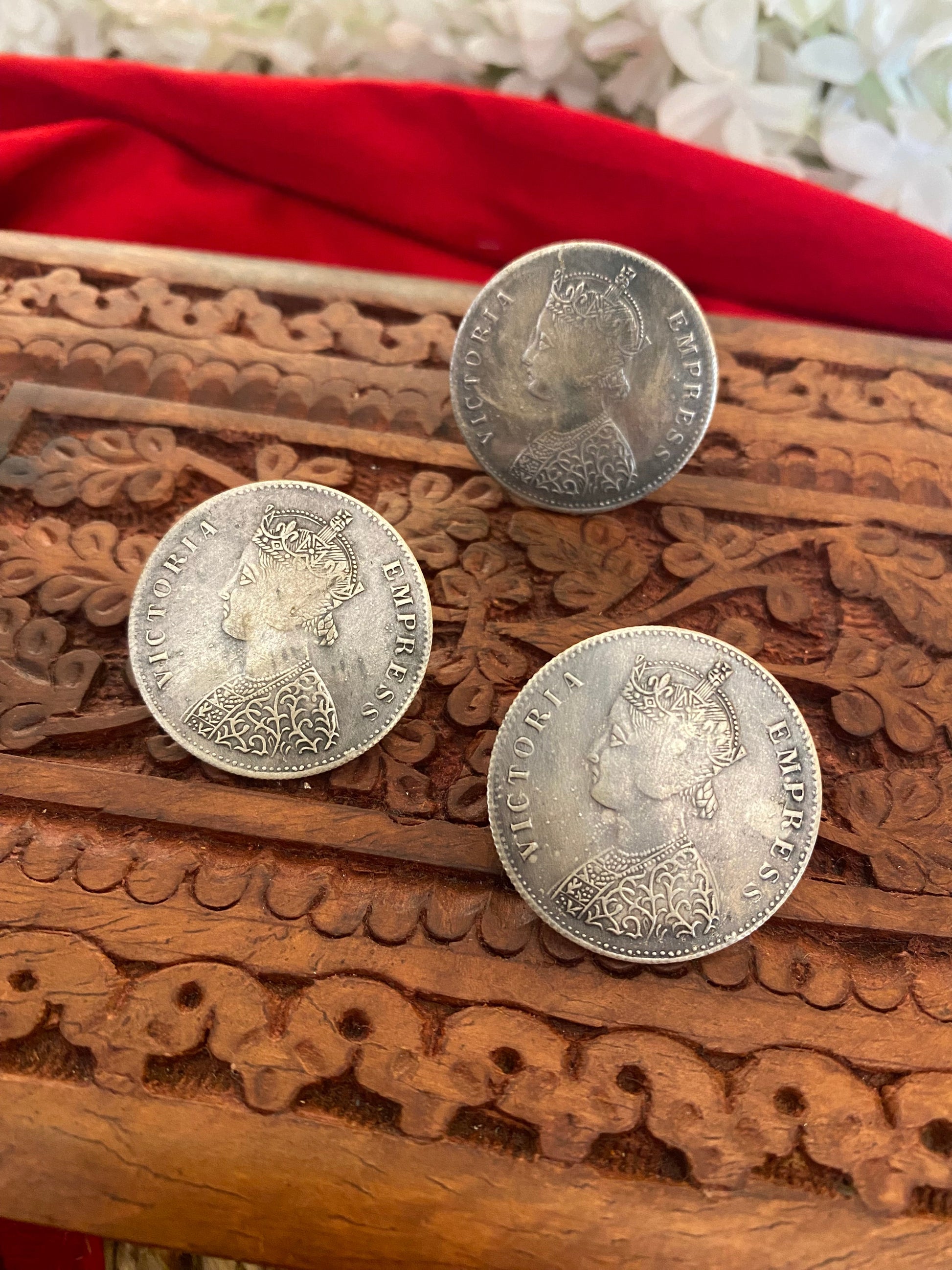 VICTORIA COIN STUDS AND RING Gehnacollections
