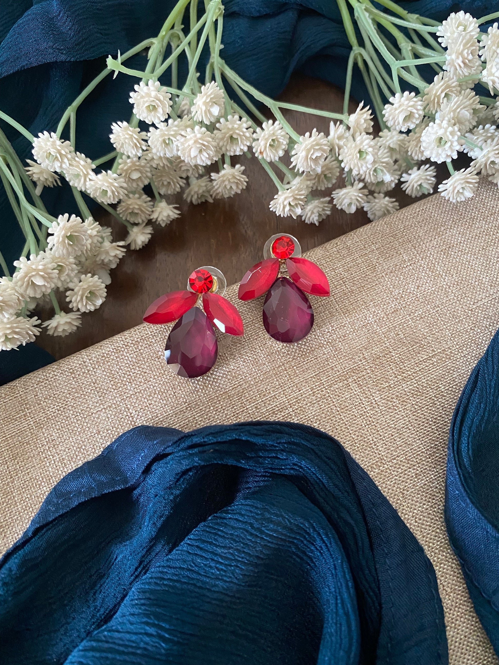 LEAF STONE STUDS Gehnacollections