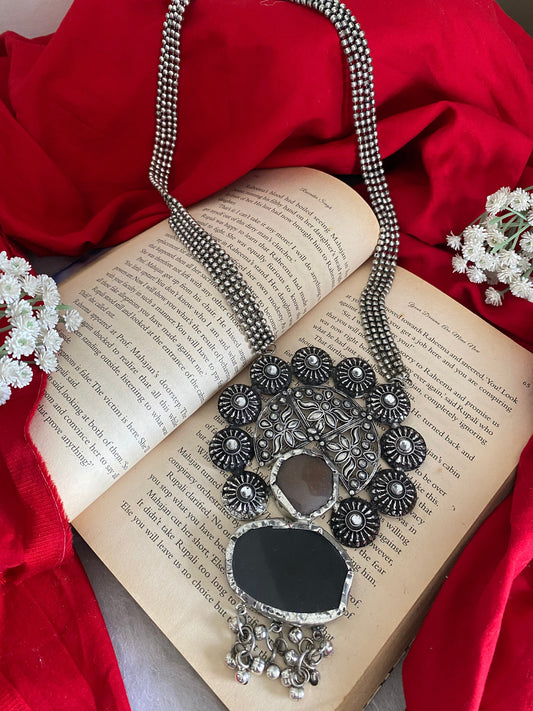 UNFINISHED STONE NECKLACE Gehnacollections