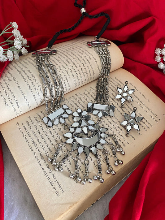 NIDHAA MIRROR NECKLACE SET Gehnacollections