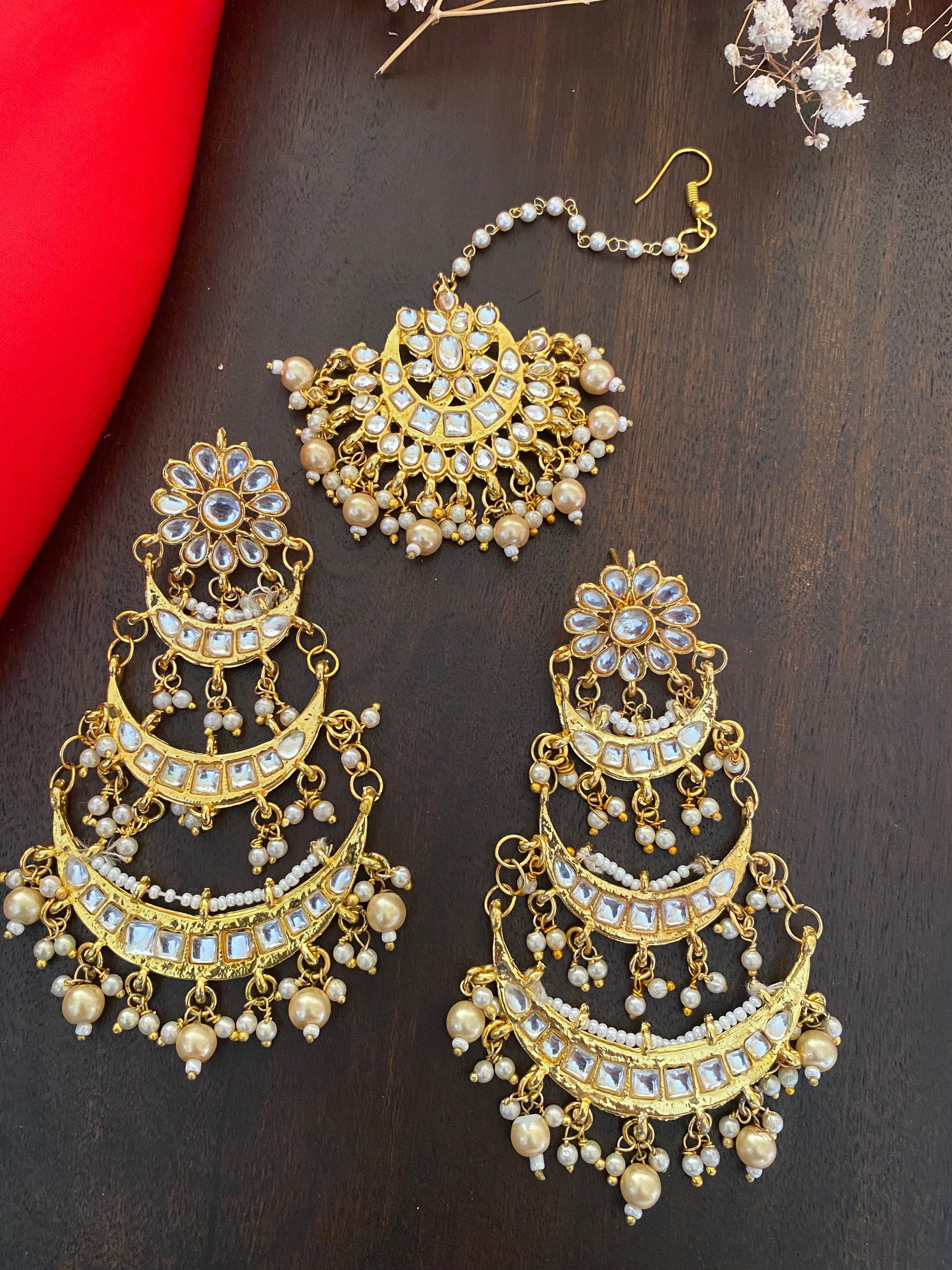 ARSHIA CHANDBALI AND MAANGTIKA Gehnacollections