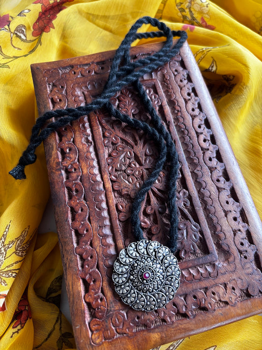 Thread Necklace Gehnacollections