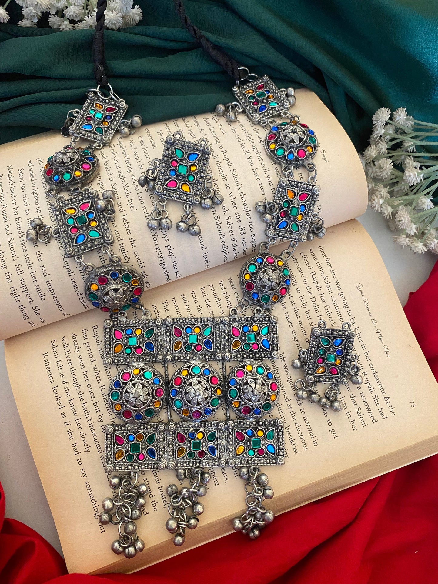 NAGMA LONG NECKLACE SET Gehnacollections