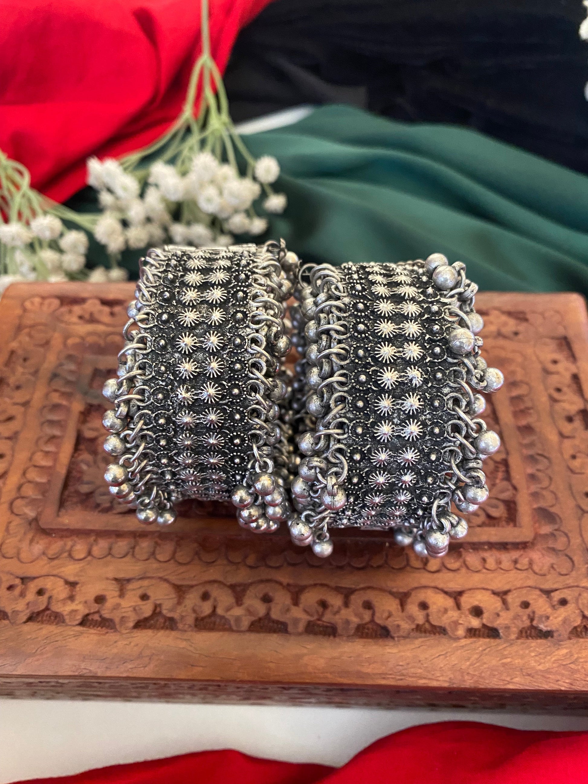 SANJANA KADA Gehnacollections