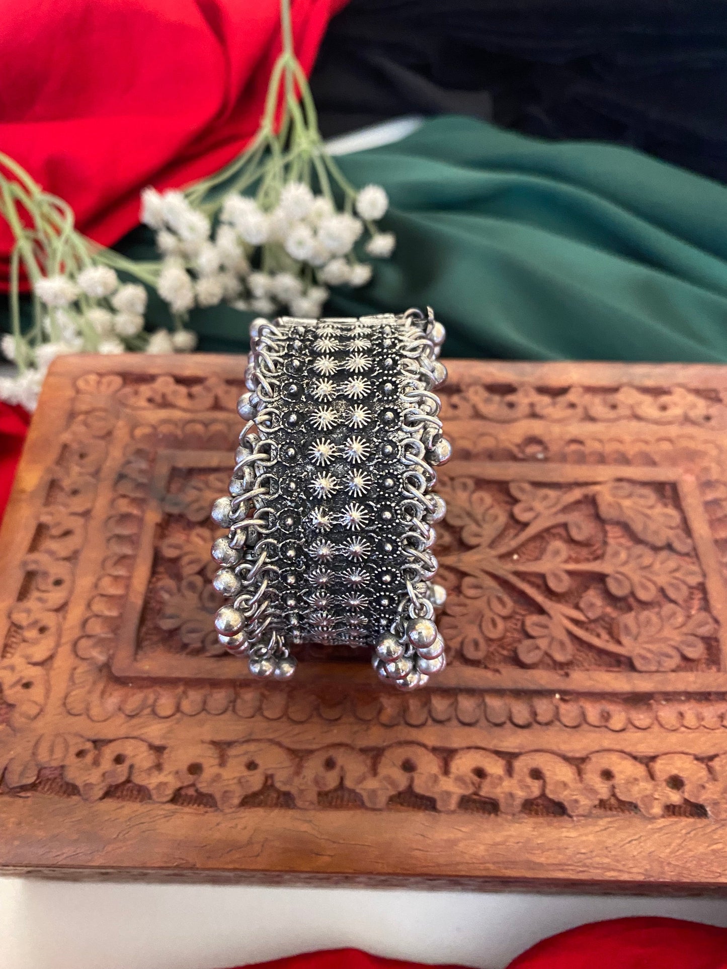 SANJANA KADA Gehnacollections