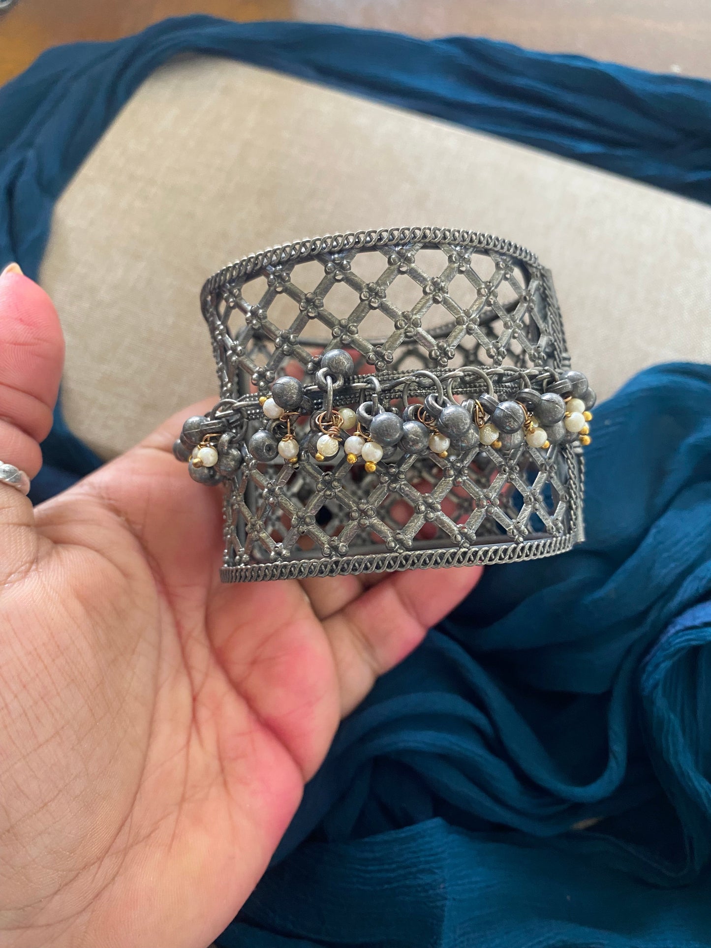 BLACK POLISH JAAL KADA Gehnacollections