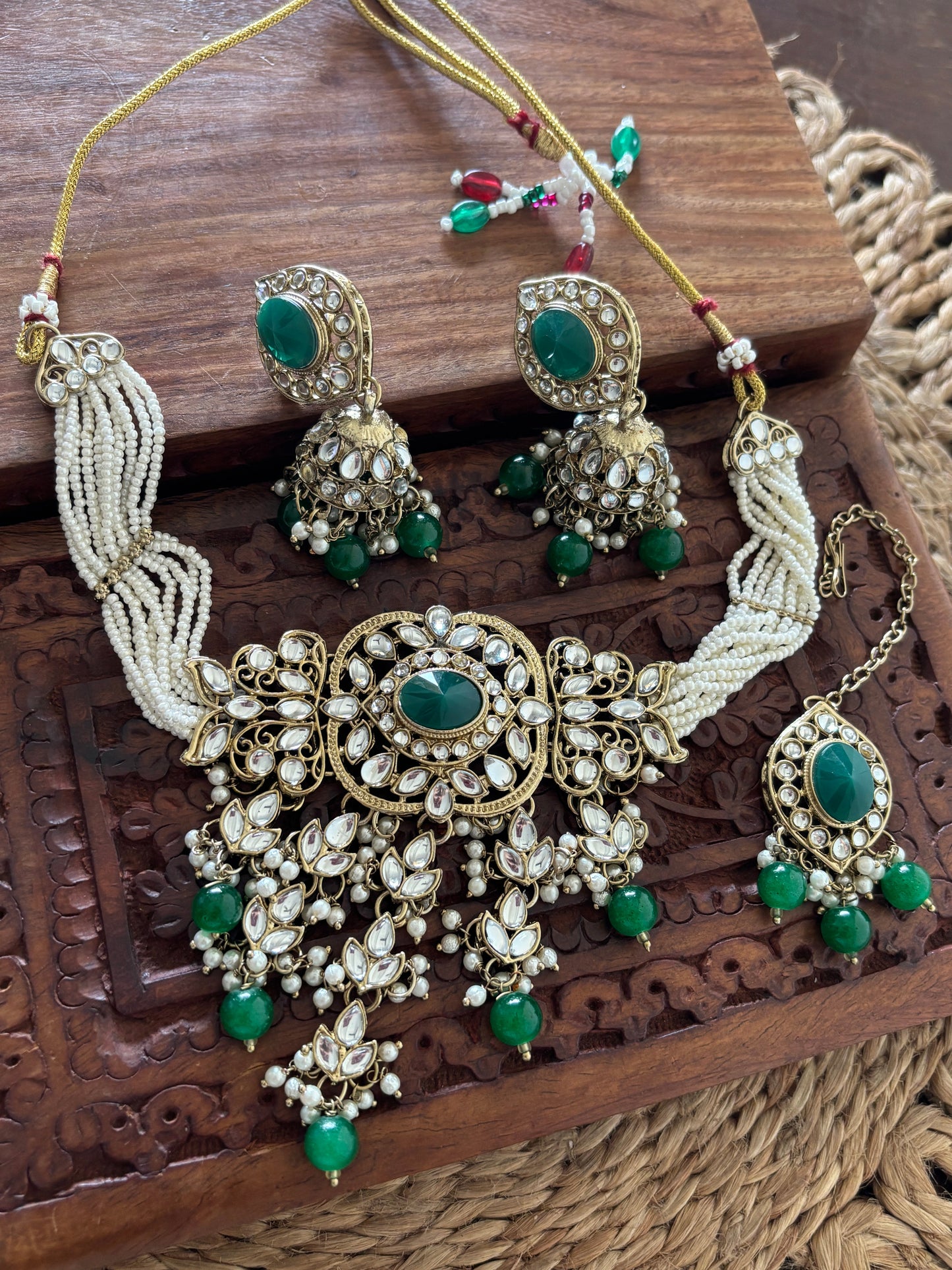 RHEA CHOKER SET Gehnacollections