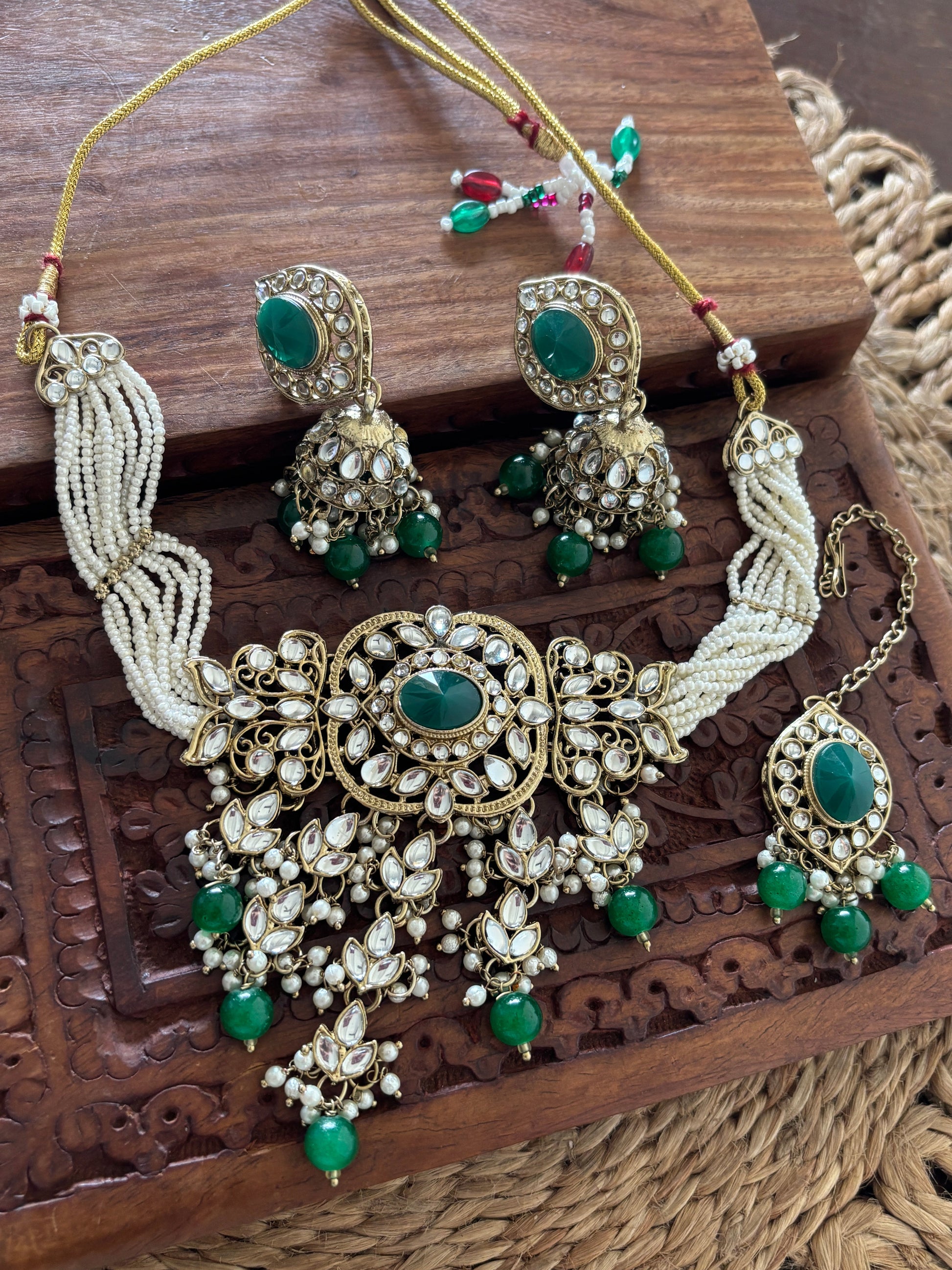 RHEA CHOKER SET Gehnacollections