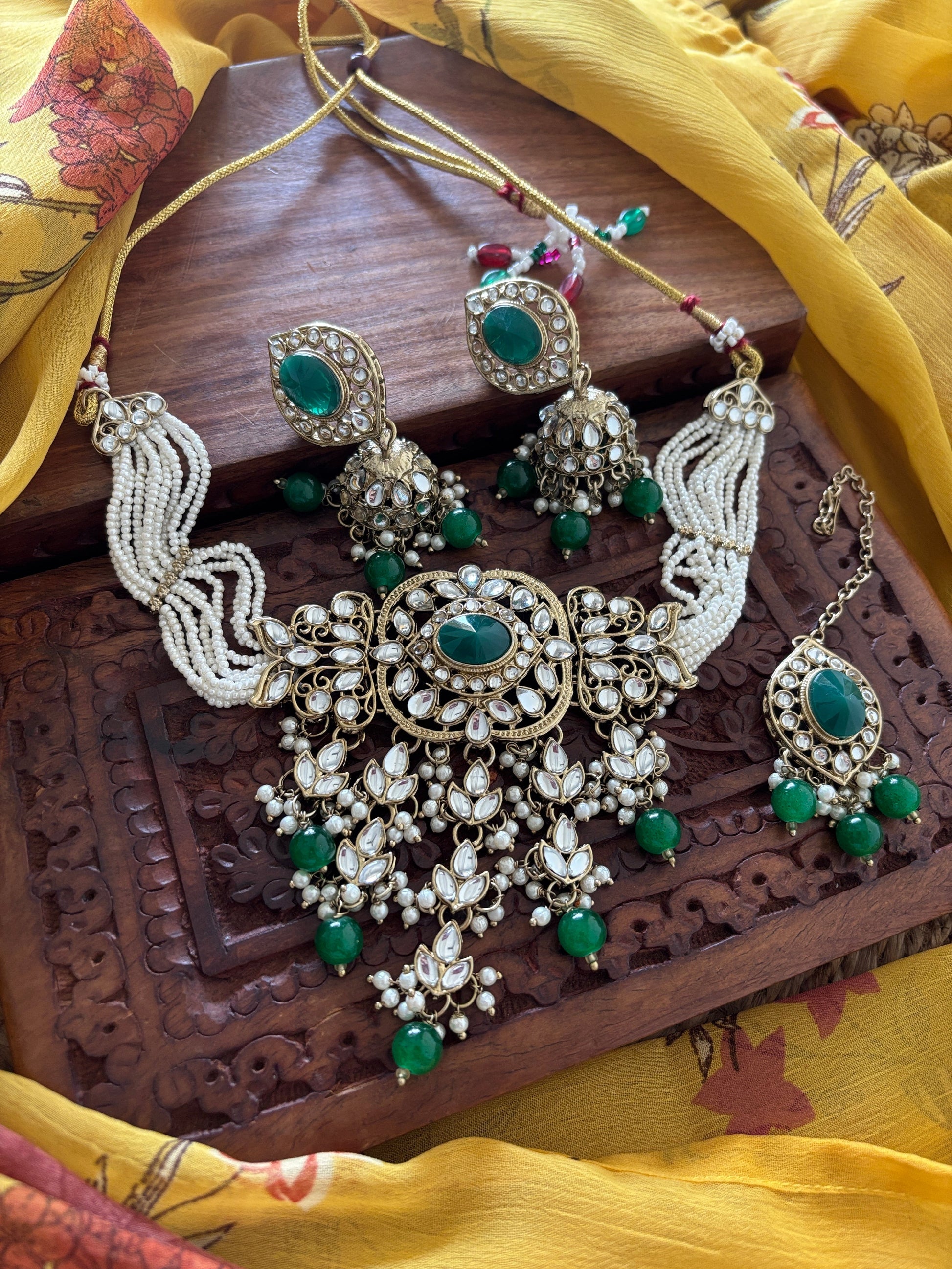 RHEA CHOKER SET Gehnacollections