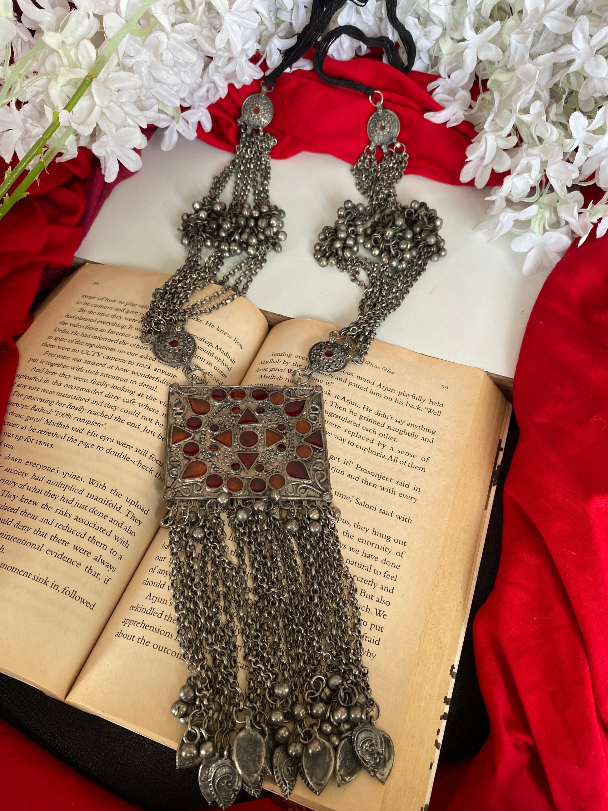 NEHAL LONG NECKLACE Gehnacollections