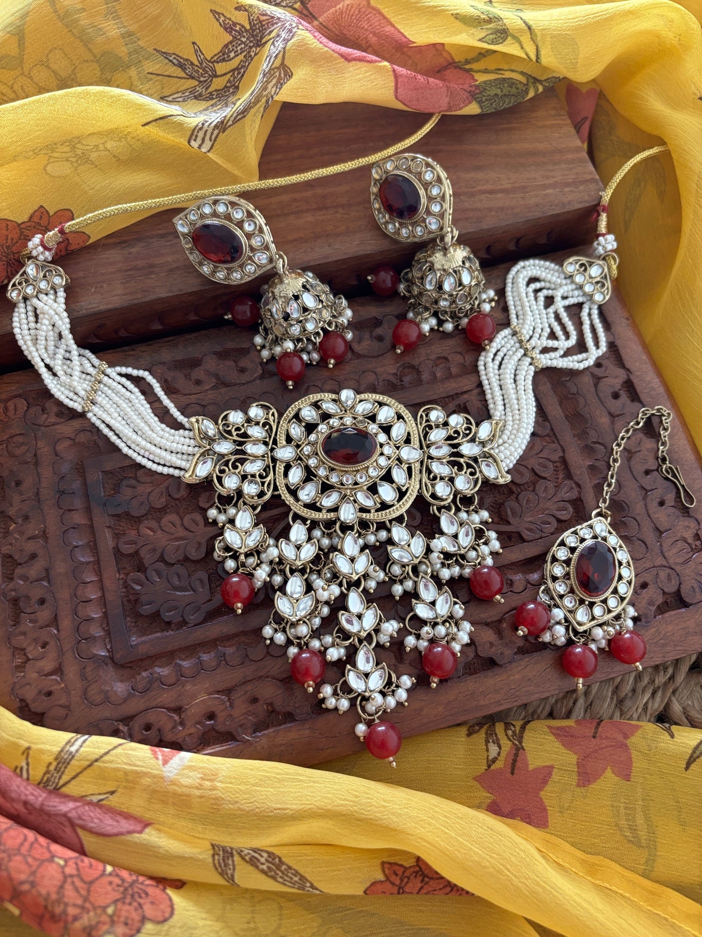 RHEA CHOKER SET Gehnacollections