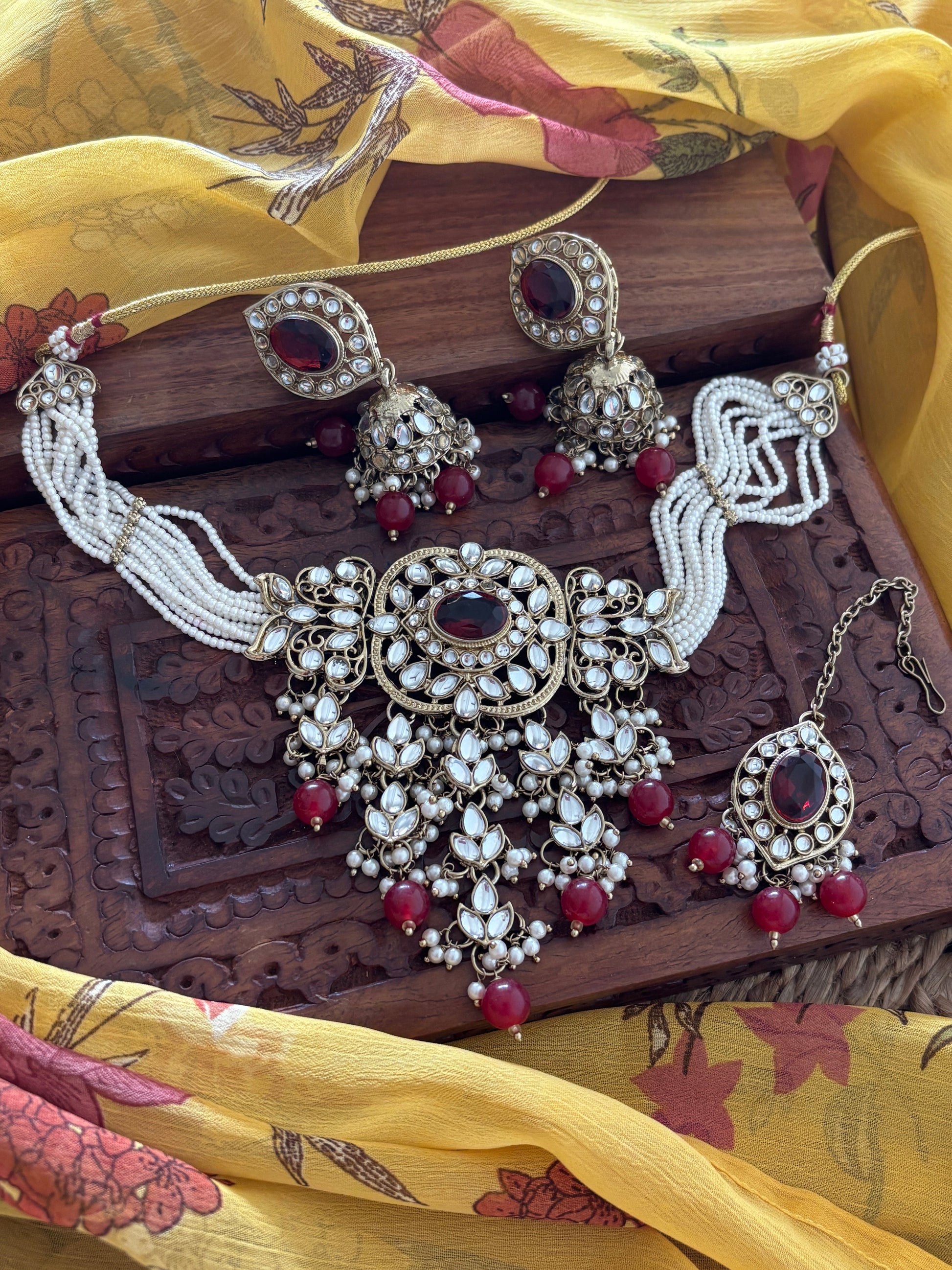 RHEA CHOKER SET Gehnacollections