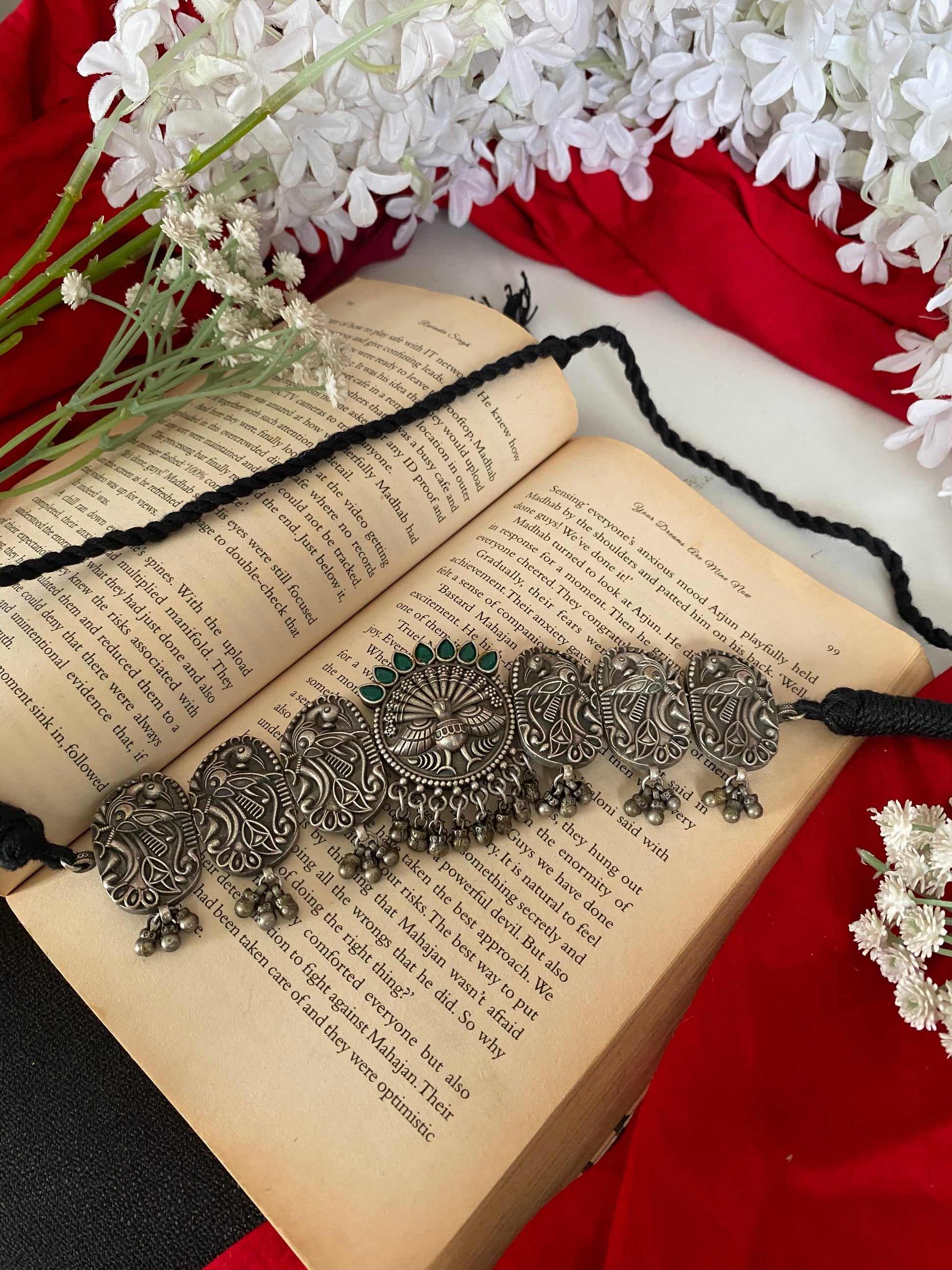 PANKHURI CHOKER Gehnacollections
