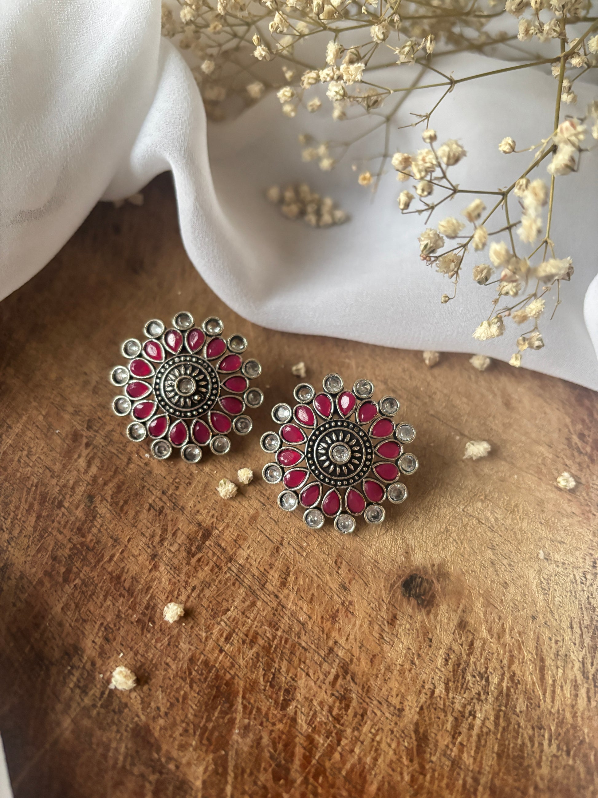 STONE STUDS Gehnacollections