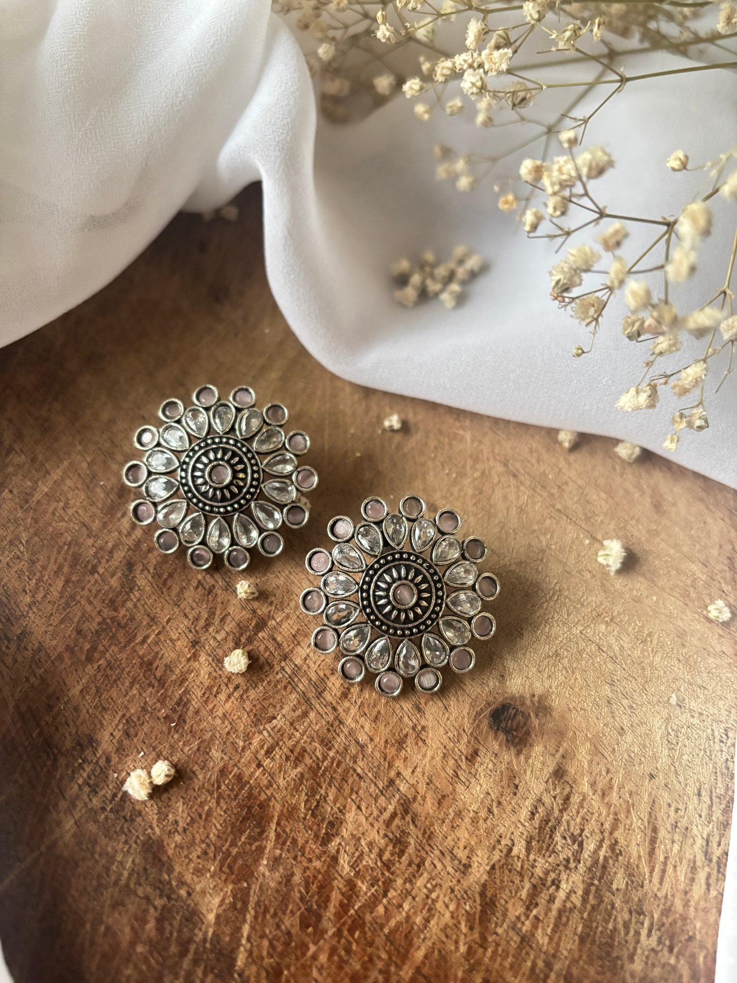 STONE STUDS Gehnacollections