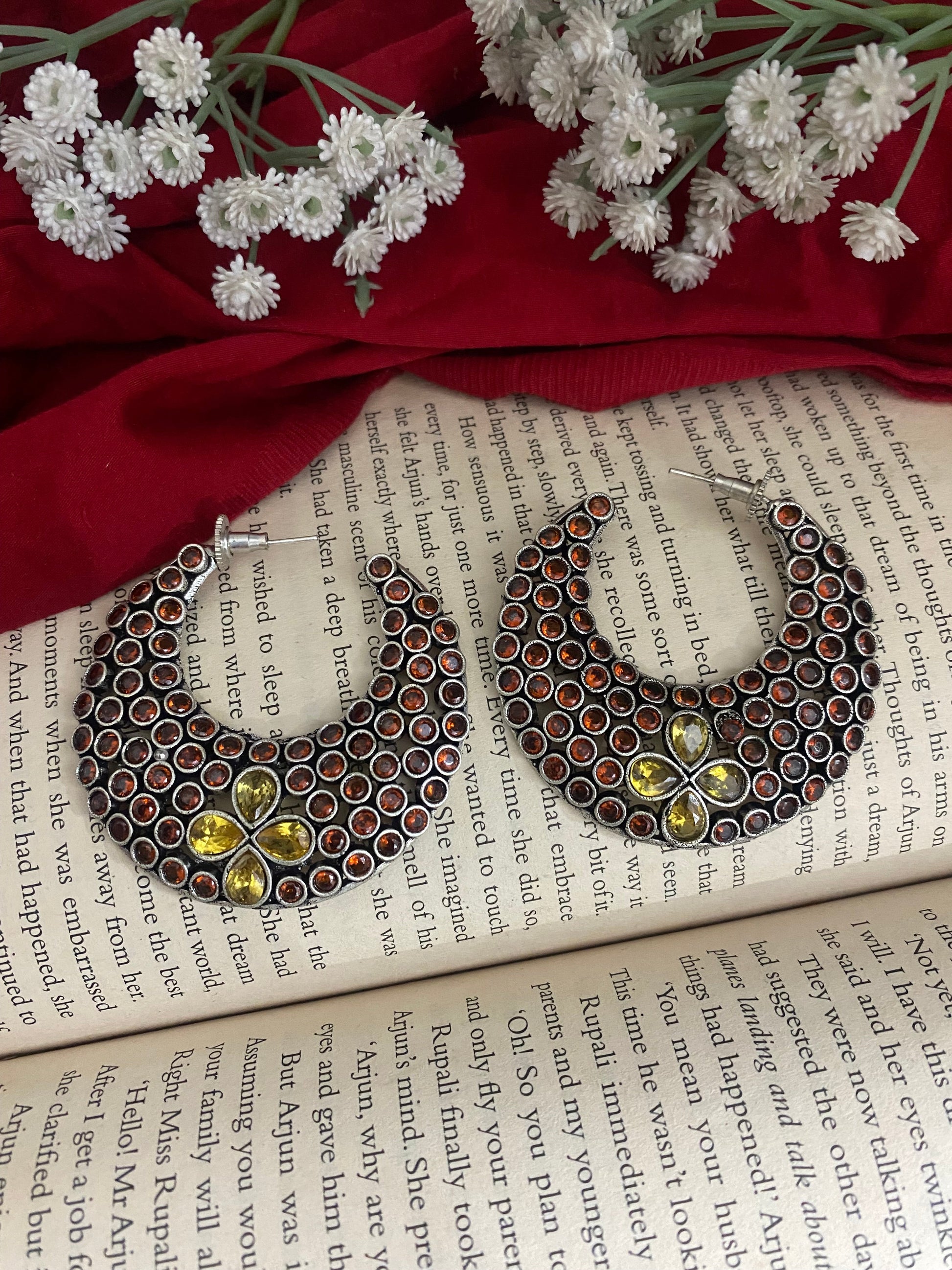 CHAND STUDS Gehnacollections