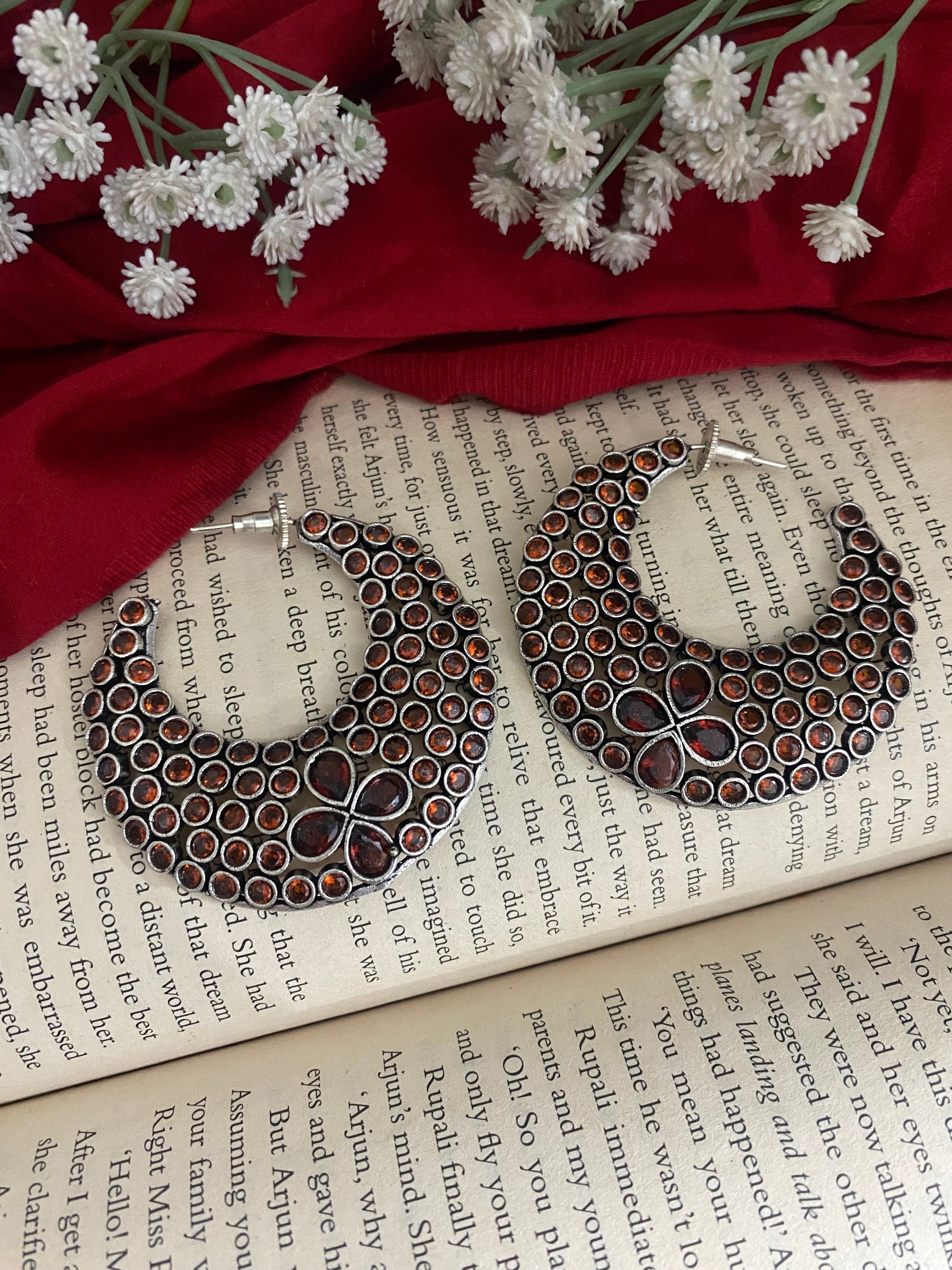 CHAND STUDS Gehnacollections