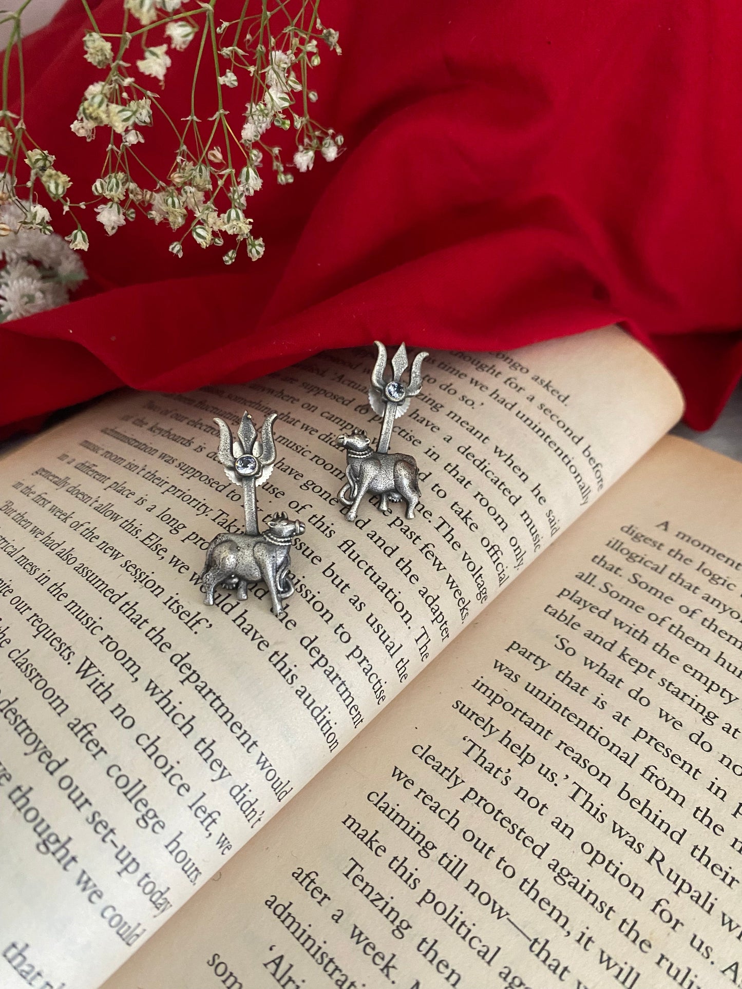 COW STUDS Gehnacollections